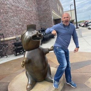 Meet your Posher, Mike